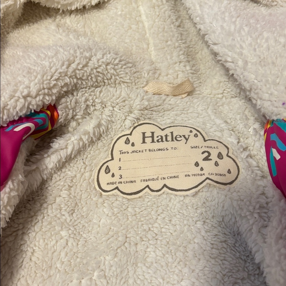 Hatley Pink Rainbow Raincoat and Boots Set
Size 2 jacket and pants size 5 boots - Picture 3 of 8